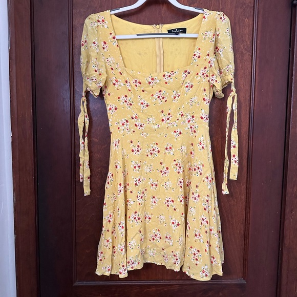 Lulus Yellow Tie Sleeve Square Neck Floral Cottagecore Mini Dress Size S - Picture 2 of 5